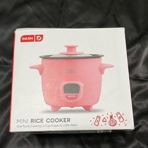New in Box Pink Mini 2 Cup Rice Cooker